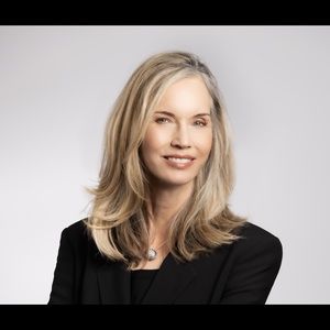 Meet your Posher, Constance